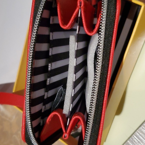 Wallet - Picture 5 of 5